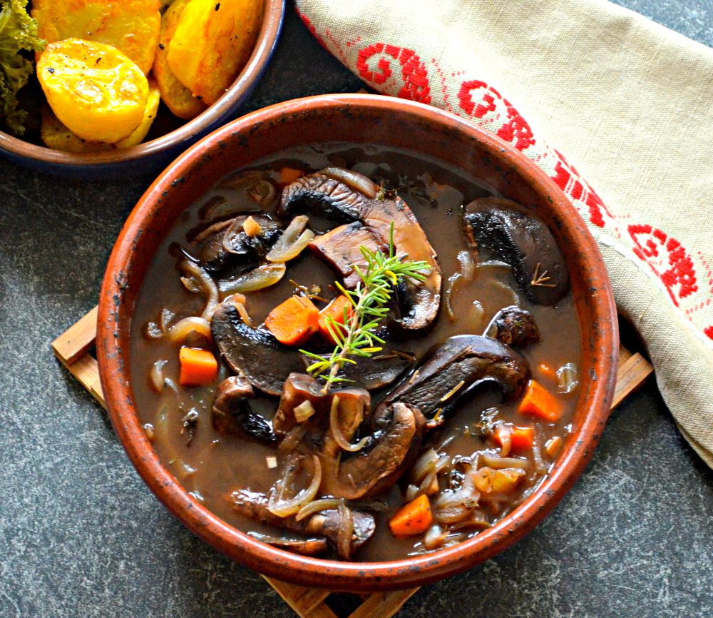 Portobello Pot Roast (Vegetarian!) - Gimme Some Oven