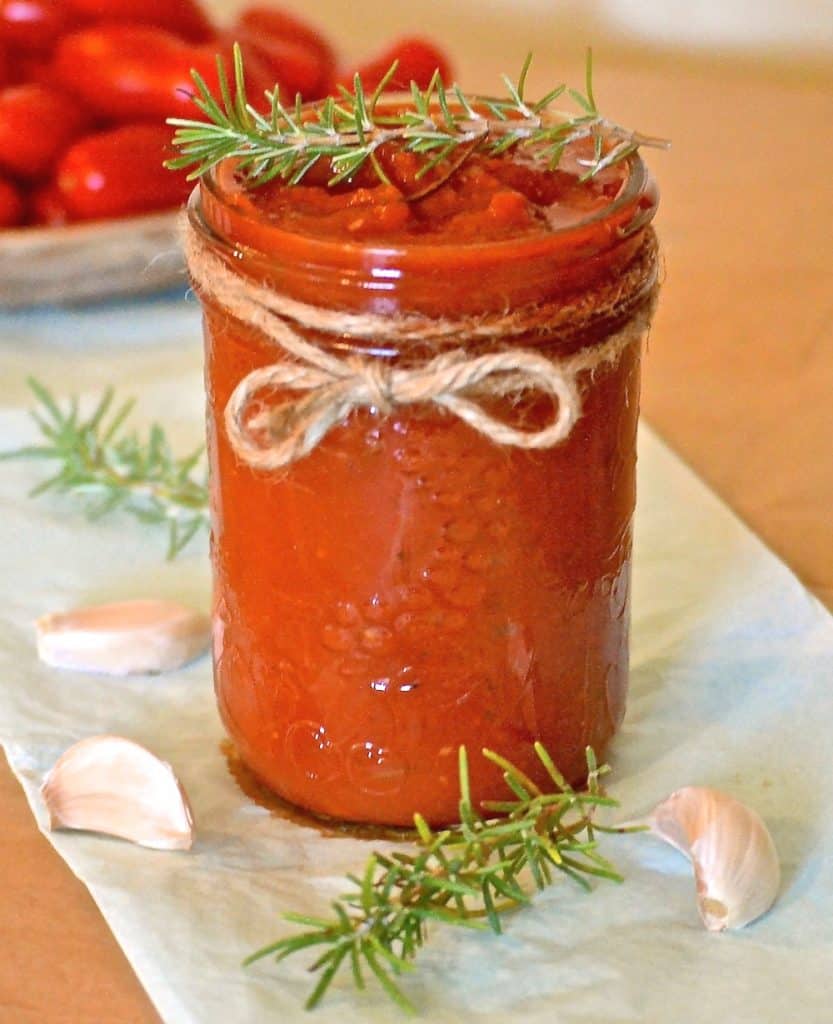 This easy Marinara Sauce with Rosemary has a deep, rich tomato flavour with unmistakable aromatic undertones of rosemary. With only six store-cupboard ingredients (plus oil & seasoning) it can be thrown together quickly and easily. It can even be cooked in a slow cooker! Read more at https://avirtualvegan.com/#2y79jfZWMKUTjG3B.99