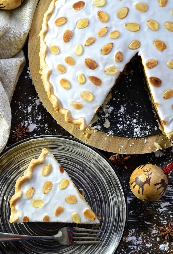 Crisp pastry, rich mincemeat, delicate spice infused sponge & brilliant white, sweet frosting come together to create a taste & texture explosion. This Festive Mincemeat Tart is indulgent, rich & just perfect for the holidays!