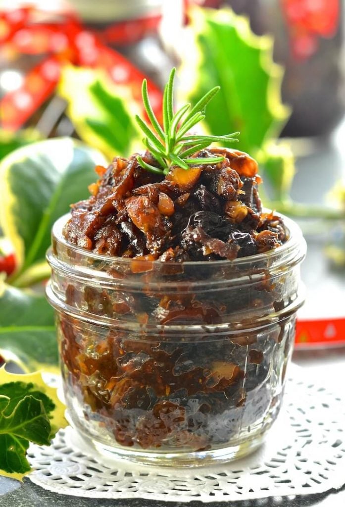 Vegan Christmas Mincemeat in a jar at Christmas 