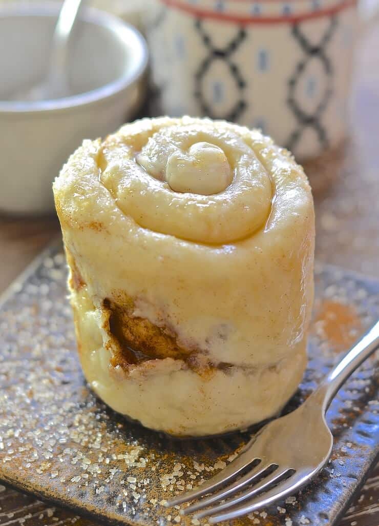 cinnamon roll in a mug turned out but not frosted 