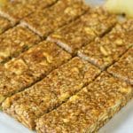 Incredibly delicious No-Bake Cinnamon Apple Energy Bars. A delicious mix of chewy & crispy & so quick & easy to make!