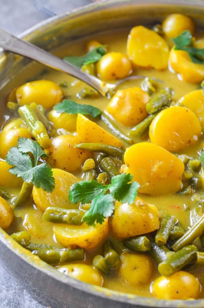 Easy Green Bean Potato Curry - A Virtual Vegan