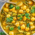 A really super simple Green Bean & Potato Curry that is budget friendly, only has 8 ingredients & needs no fancy schmancy spices.