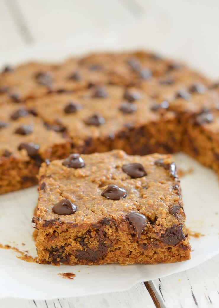 These Oatmeal Chocolate Chip Cookie Bars are perfectly soft & chewy, made healthier with oat flour & no oil, and they are absolutely delicious!