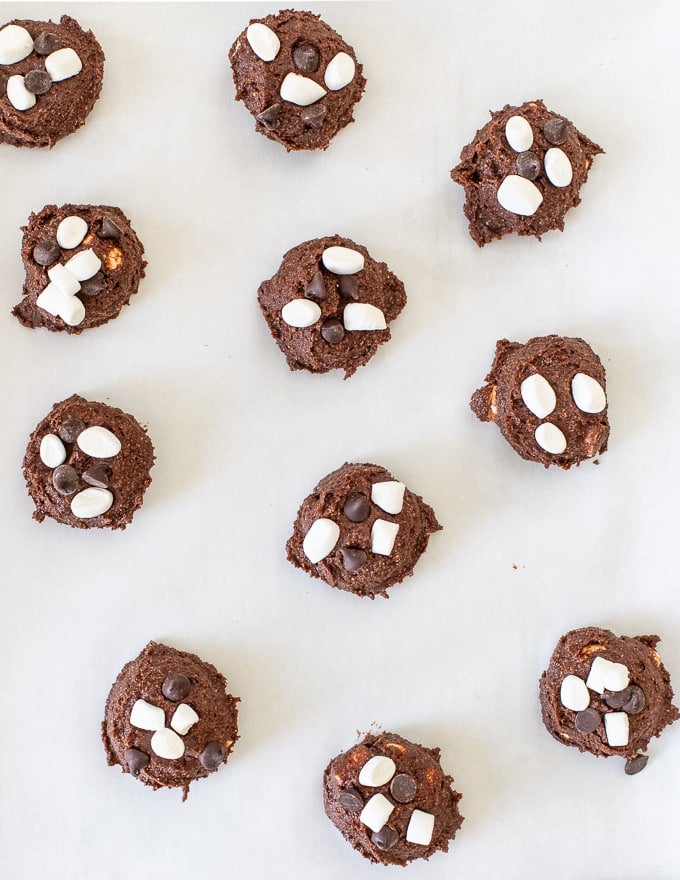 unbaked chocolate marshmallow cookies