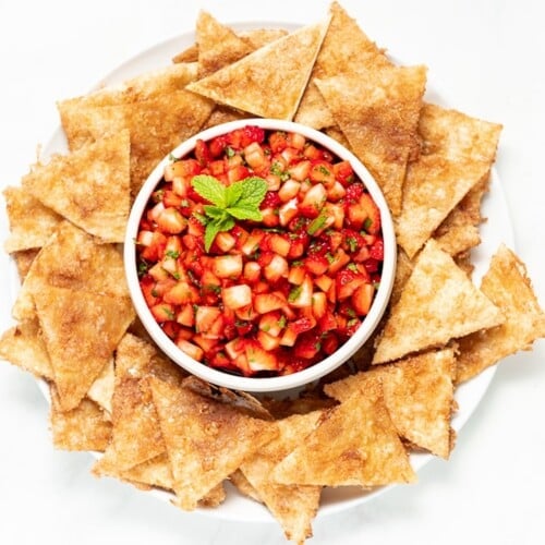 strawberry salsa with cinnamon chips