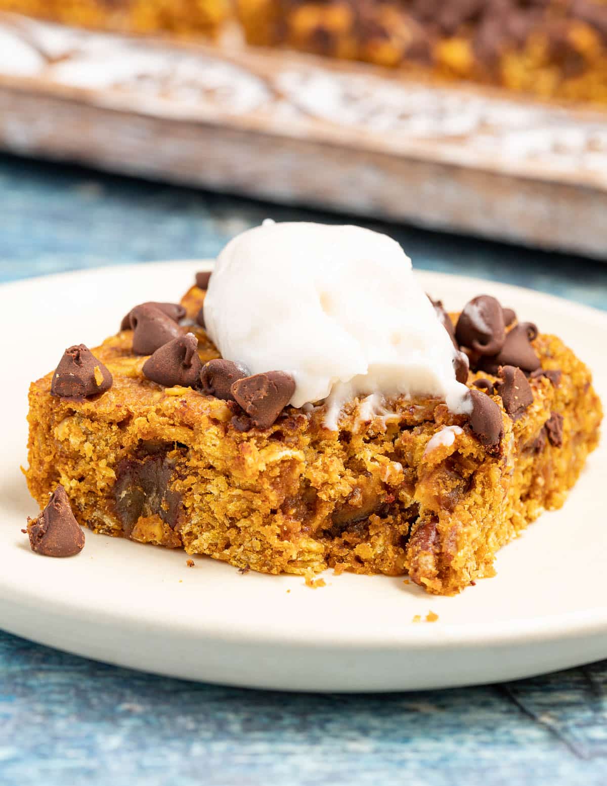 inside of a pumpkin oatmeal bar