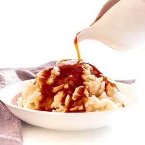 gravy on mashed potato