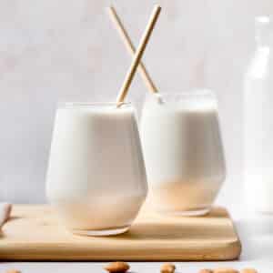 Almond Milk Recipe - A Virtual Vegan