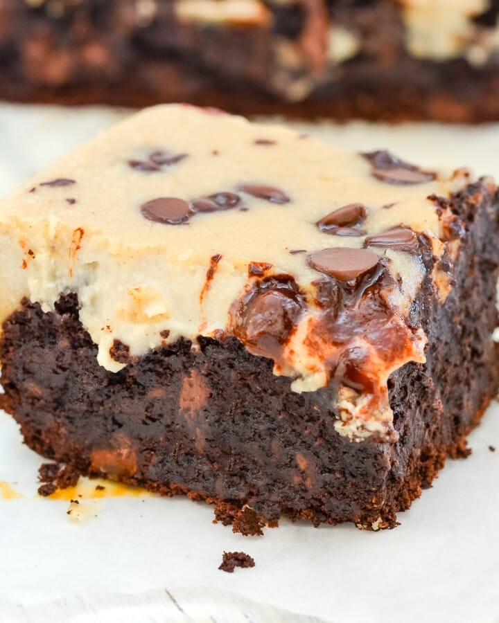 one vegan cheesecake brownie