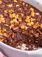 a picture showing the fudgy inside texture of chocolate banana baked oats