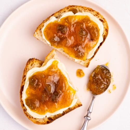 2 pieces of bread spread with vegan butter and fig jam