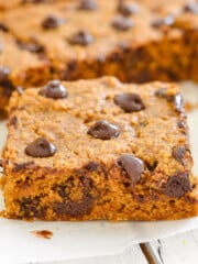 Oatmeal Chocolate Chip Cookie Bars