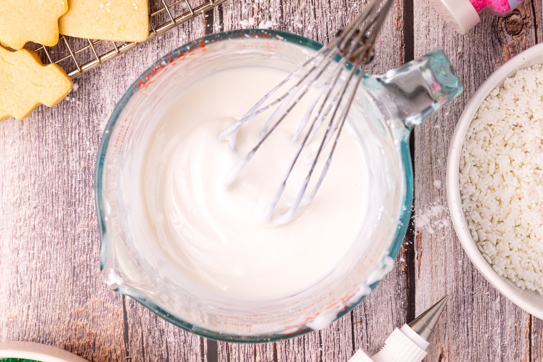 sugar cookie icing in a bowl