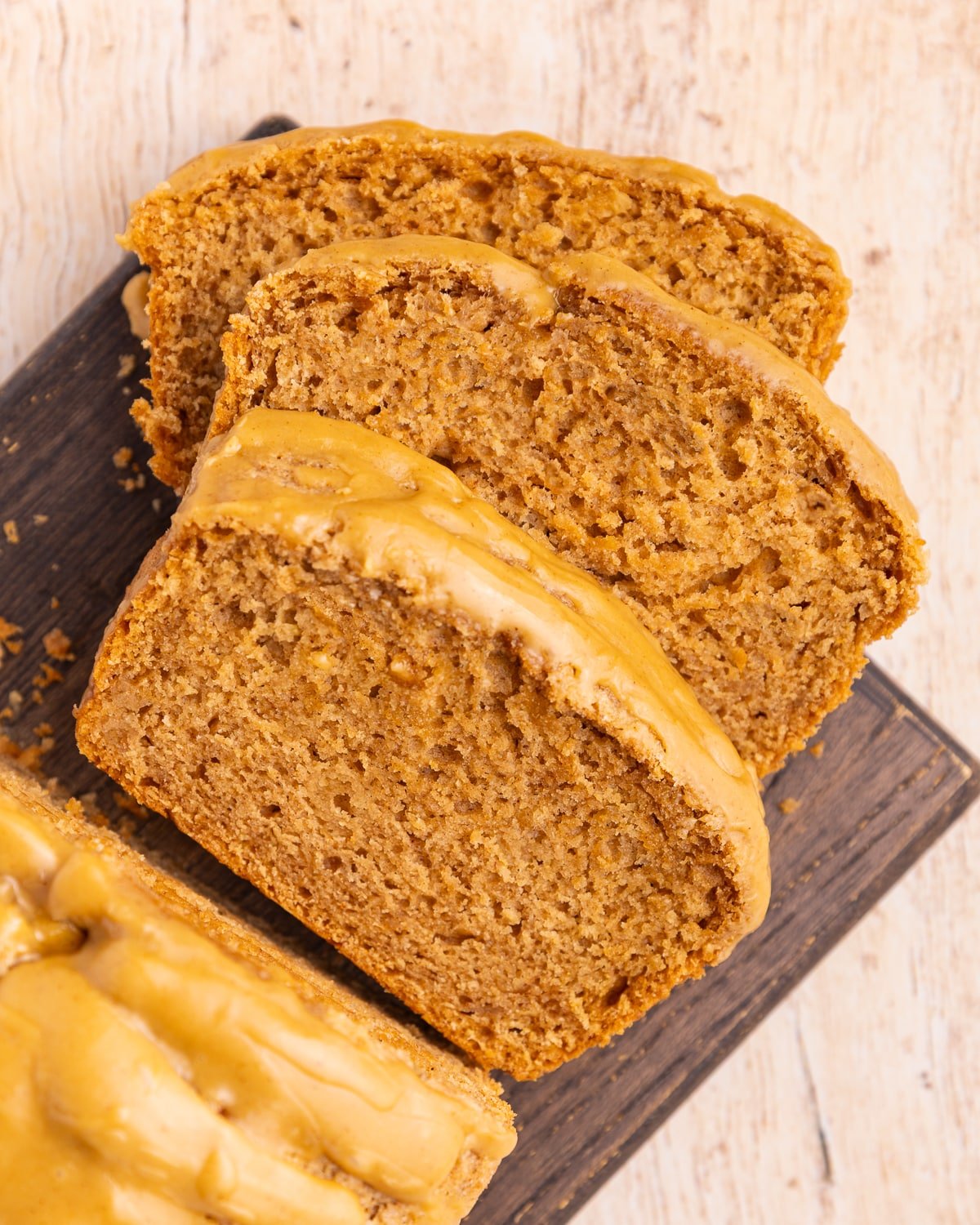 vegan applesauce cake slices