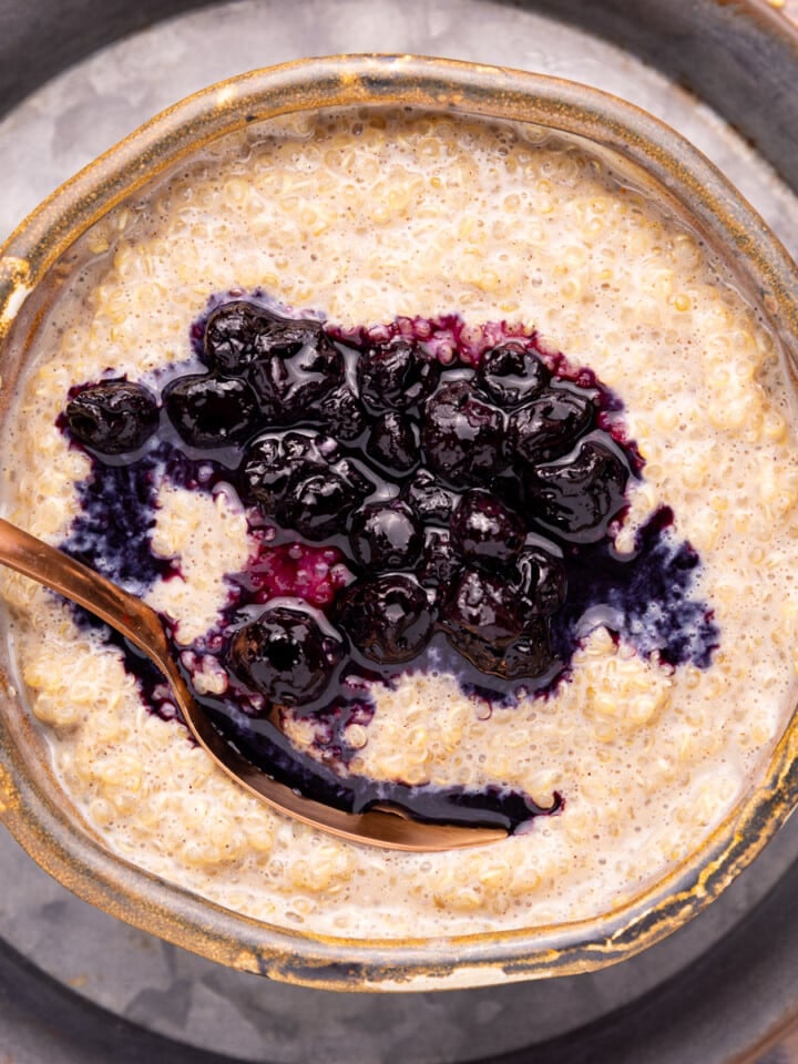 quinoa pudding with blueberry compote