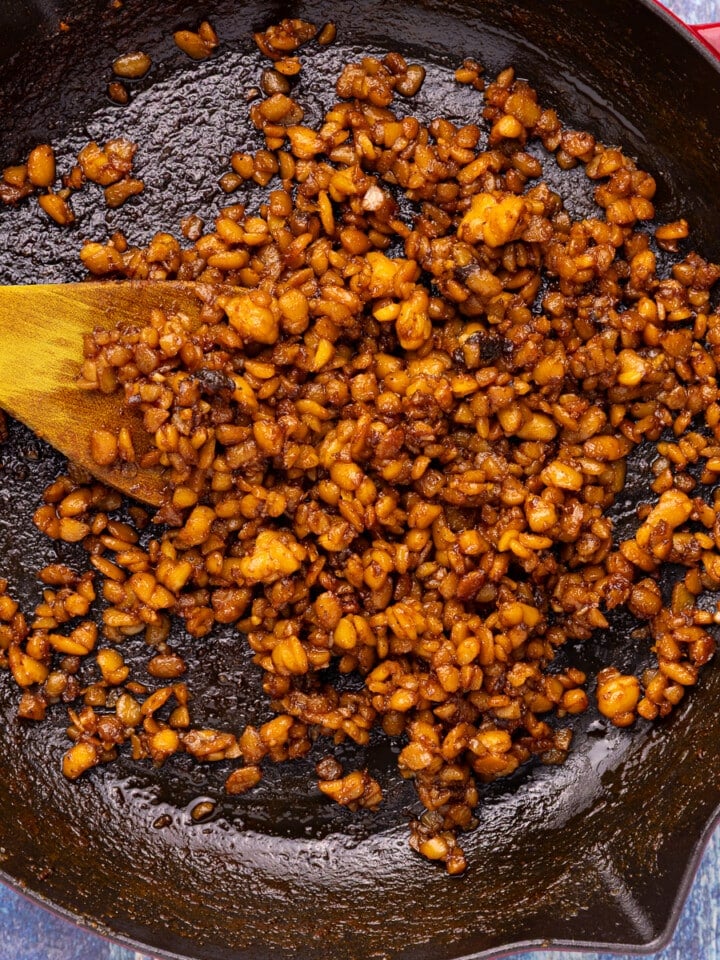 sticky crumbled tempeh